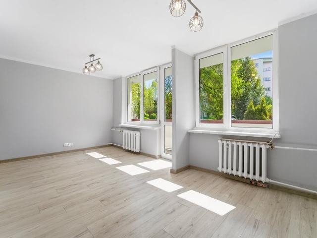 Kawalerka po remoncie z balkonem i piwnicą