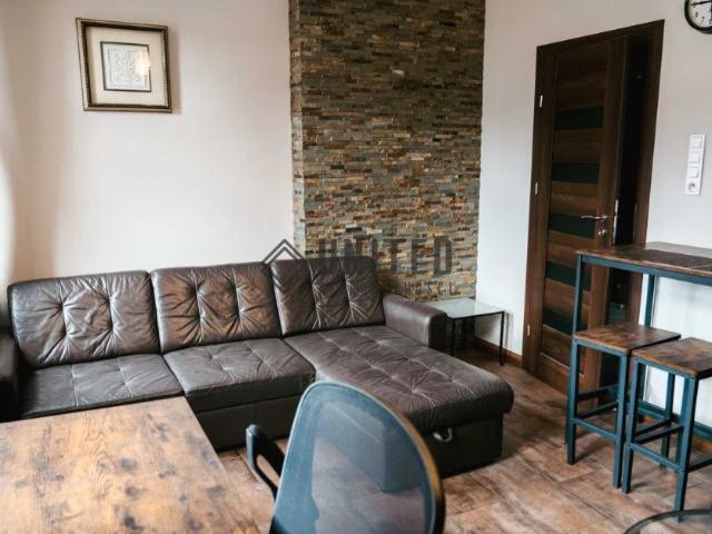 Kawalerka 22 m² w zabytkowej kamienicy 3 min do Rynku