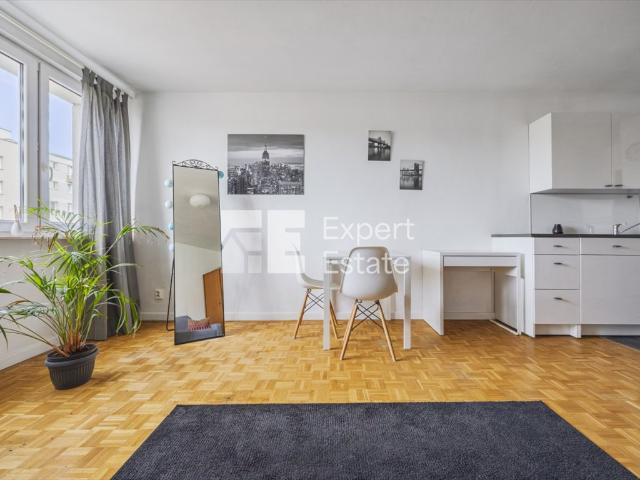 Kawalerka z widokiem na Warszawę, 26 m2, Piwnica