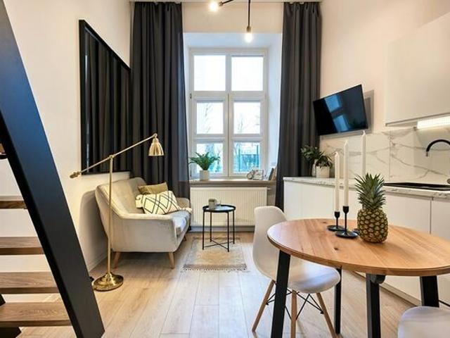 Kawalerka z antresolą w centrum Więckowskiego 46