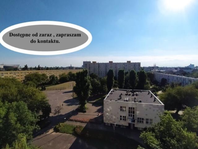 Kawalerka z panoramicznym widokiem na Warszawę i balkonem