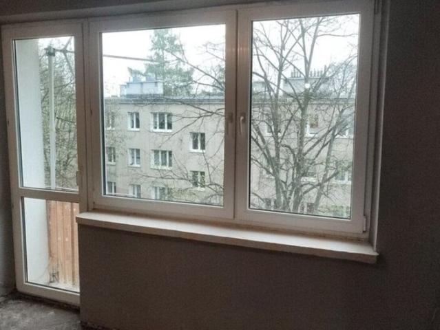 Kawalerka z potencjałem na ostatnim piętrze, balkon