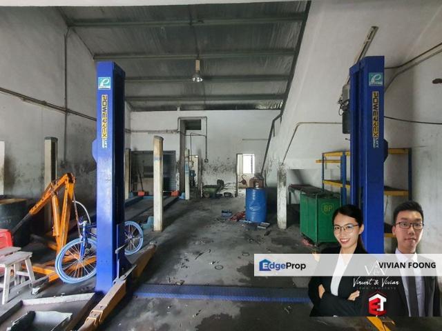 KAWASAN PERINDUSTRIAN PINGGIR BERCHAM
