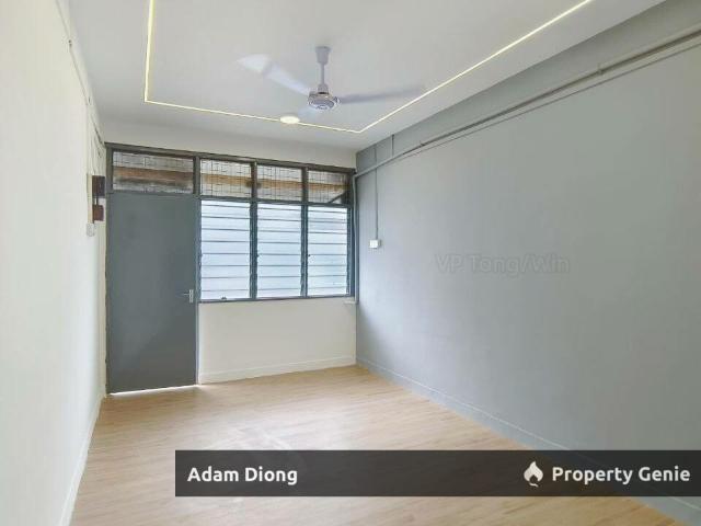 Kawasan Rumah Pangsa, Taman Air Biru, Pasir Gudang