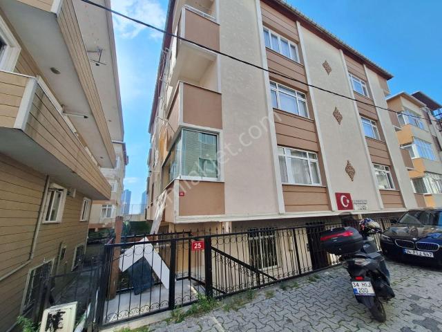 Kayışdağında 2+1 Kiralık Daire