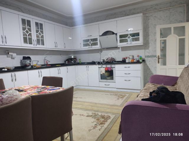 Kayalık Mahallesinde Satılık Teraslı 2 Katlı Mustakil Ev