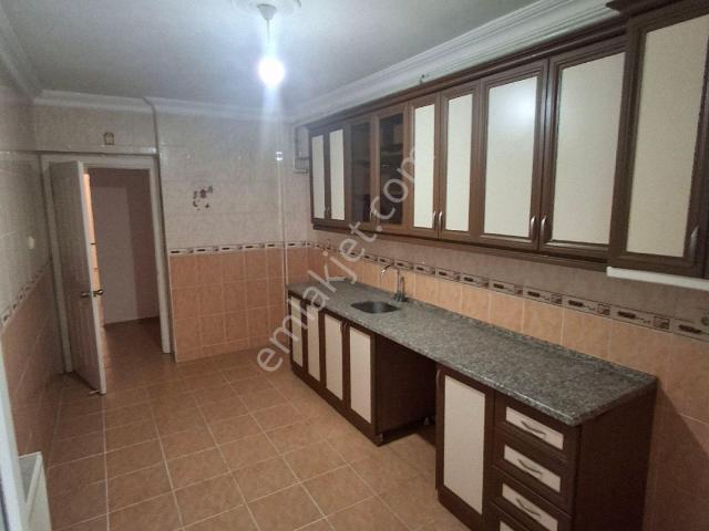 Kayalar Emlaktan Çarşı Merkezde Satılık 3+1 130 M2 Lüx Daire