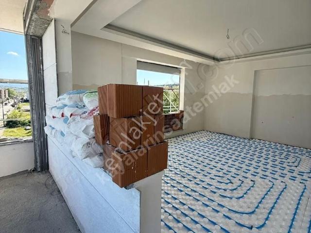 Kayalar Emlaktan Yalova Gop Mahallesinde Satılık 3+1 Daire