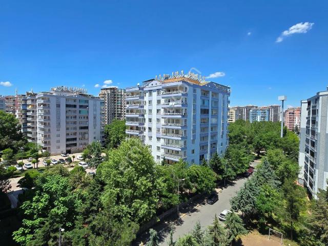 Kayapınar,diclekent Villaları Karşısı 3+1 Orta Kat Daire