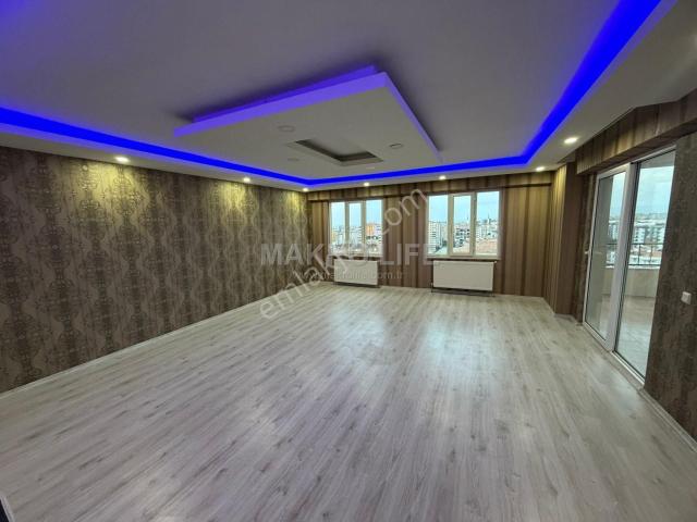 Kayapınar Kent Meydanında 4+1 Satılık Daire