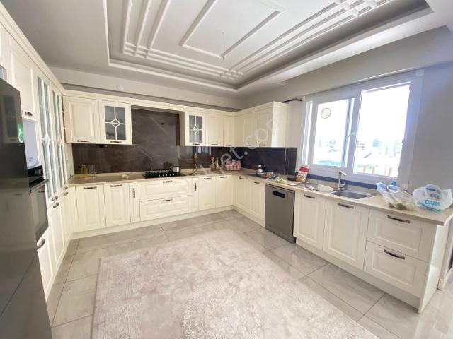 Kayapınar Winston Civarı Satılık 4.5+1 Lüks Daire