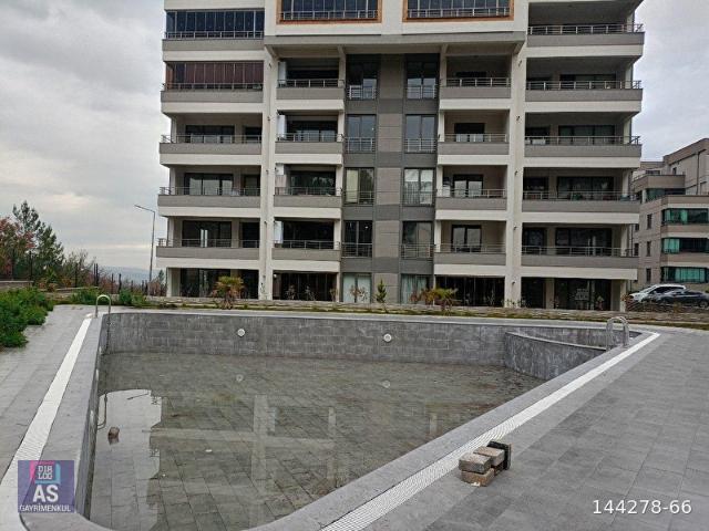 KAYAPA ÇAMLIKTA DOĞA MANZARALI 3.5+1 SATILIK LÜKS DAİRE