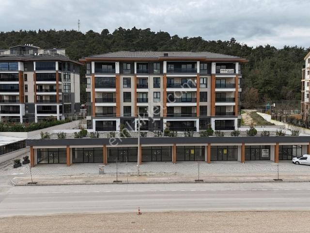 Kayapa / Atlıçayır Bulvarında Eşsiz Konumda Satılık İş Yeri