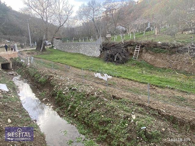 KAYAPA'DA TEK TAPU RESMİ YOLA CEPHE 382 m2 ARAZİ
