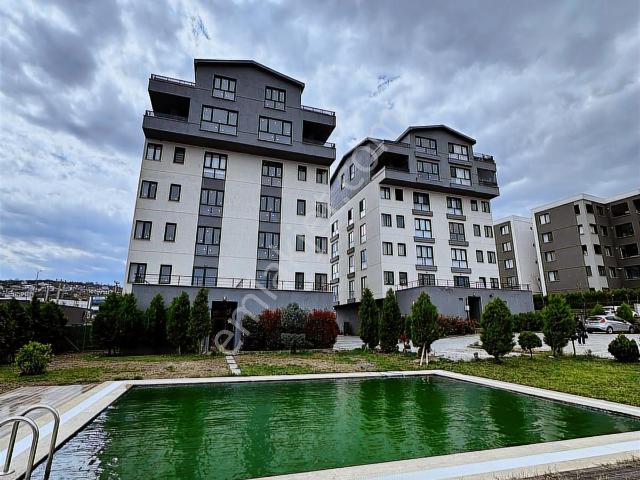 Kayapa'da Havuzlu,teraslı 3+1 Satılık Daire
