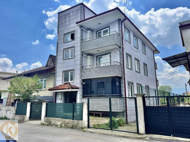 Kaymak Emlaktan Erenler'de Merkezi Konum 2+1 90 M2 Satılık Daire