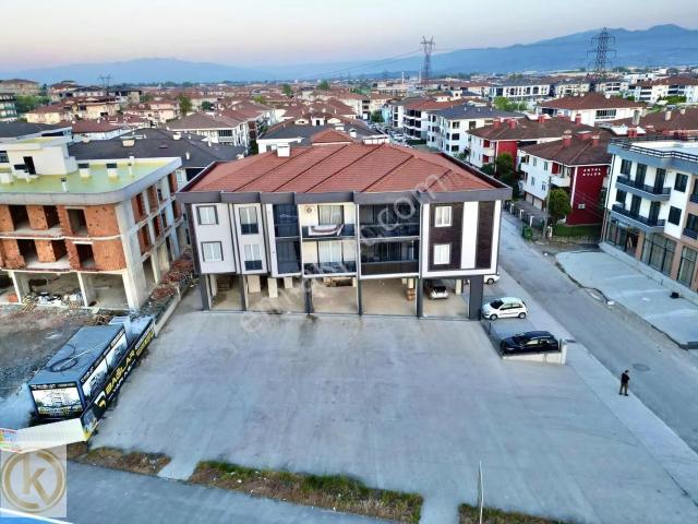 Kaymak Emlaktan Erenler'de Ana Cadde Üzeri 520m2 Kiralık Dükkan