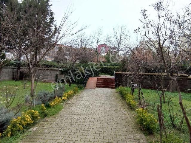 Kaymakamlık Binası Yanında Kiralık Daire P.no.8536 M