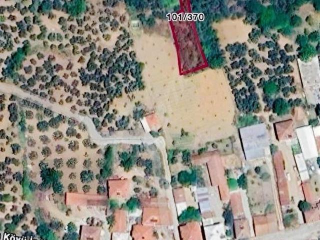 KAYMAKOBADA KÖYÜN DİBİNDE 94 m2 HİSSE