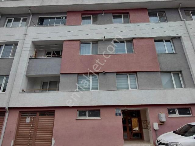 Kaymen Emlak Satılık 2+1 90 M2 3. Kat 2015 Yapımı Bakımlı