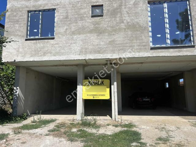 Kaynarca Büyükyanık Merkez'de 235 M2 Sıfır Cadde Üstü Dükkan