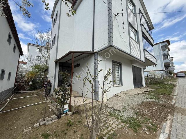 Kaynarca Merkezde Kiralık 1+1 Eşyalı Daire