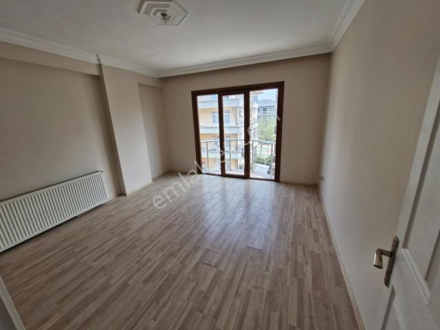 Kazımiye M,dünya Göz Hastanesi Arkası,ara Kat,satılık 2+1 Daire