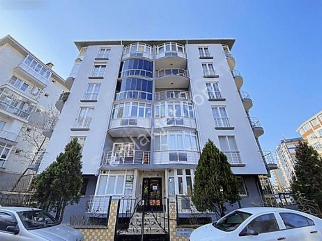 Kazımiye Mahallesi Cadde Üzeri Satılık 2+1 Daire