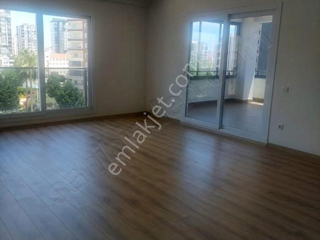 Kazanç'tan Mezitli Merkez Mah. Kiralık 5+1 Ultra Lüks Daire