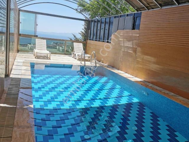 Kazdağlarında Havuzlu Muhafazakâr Villa