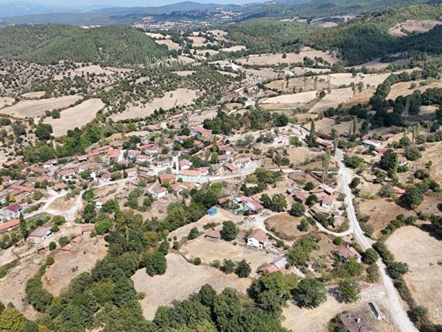 KAZDAĞLARI ETEKLERİNDE SUUÇTU KÖYÜNDE İMARLI SATILIK FIRSAT ARSA