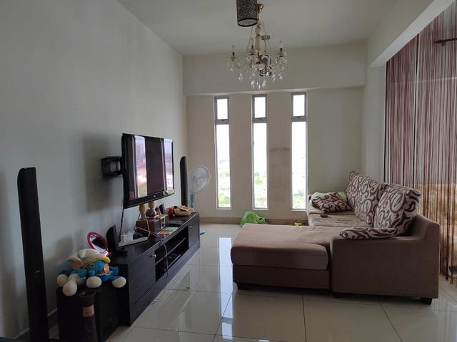 KBCC Apartment Freehold 905sqfts Fully Furnished 21Rooms 2Parking