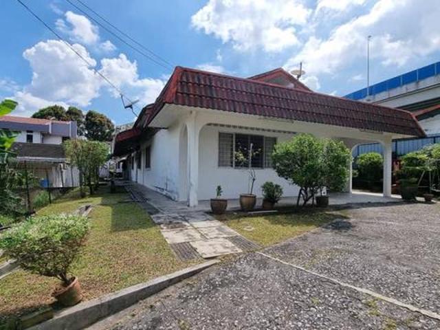 Kg Kuala Ampang Single Story Bungalow Well Maintain