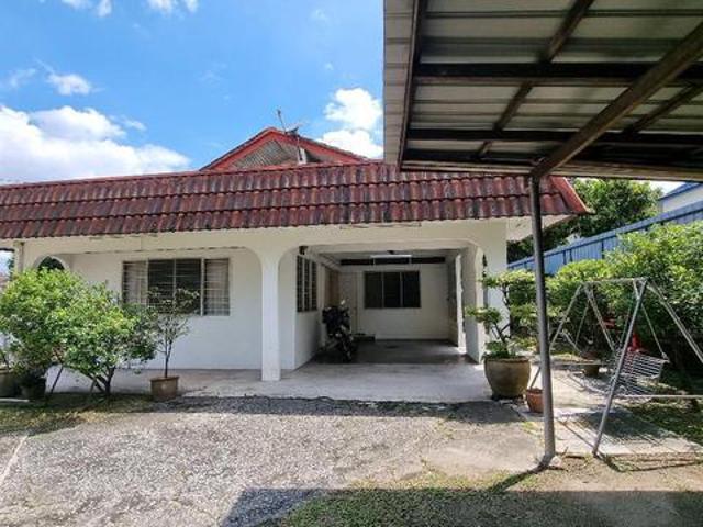 Kg Kuala Ampang TamKong Single Story Bungalow Well Maintain