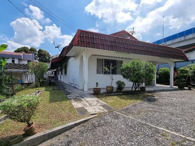 Kg Kuala Ampang TamKong Single Story Bungalow Well Maintain