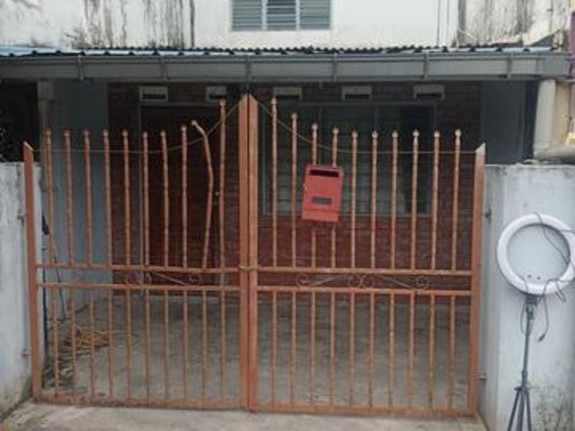 Kg Melayu Subang Double Storey Murah Lowcost