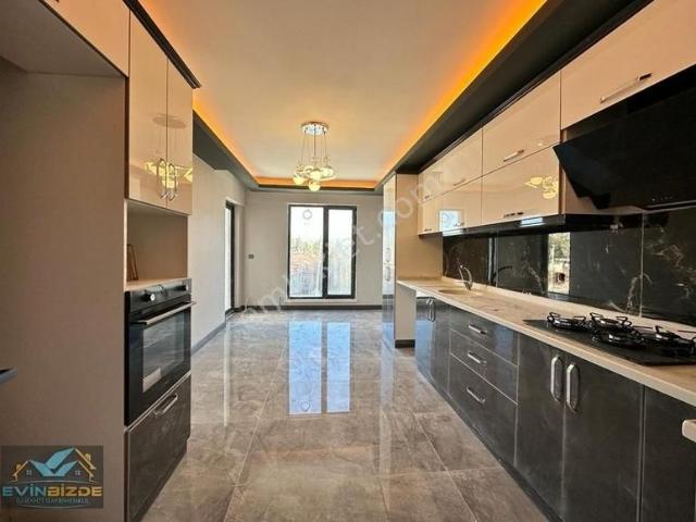 Keçiörende 4+1 Full Yapılı Orta Katta Lüks Yapılı Satılık Daire