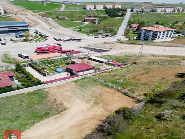 KEÇİÖREN'İN GÖZDE SEMTİNDE PROTOKOL YOLUNA CEPHE YATIRIMLIK ARSA