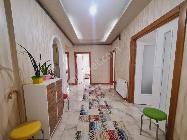 Keçiören Bağlarbaşı Sitede 4+1 Manzaralı Daire