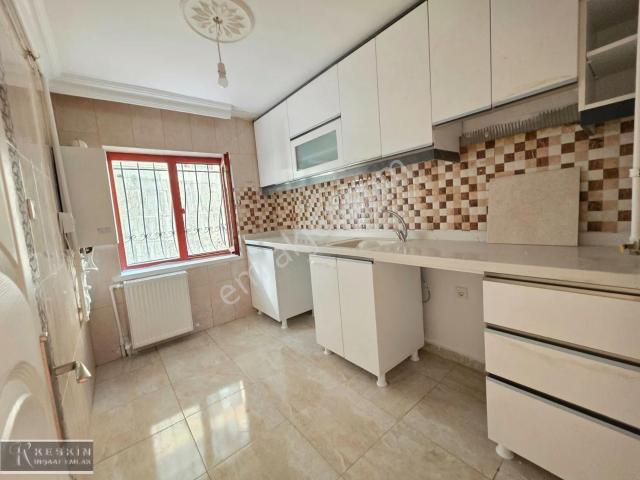 Keçiören Kanuni Mah Demirciler Sok 100m2 2+1 Satılık Daire