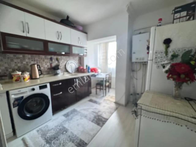 Keçiörende3+ 1cadde Üstüköktapu Y Giriş 2 Balkonlu İskanlı Daire