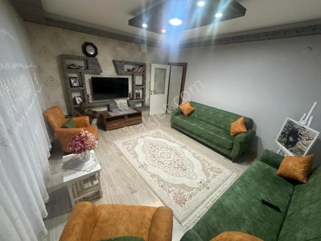 Keçiörende 2+1 Yapılı Masrafsız İskanlı 2 Banyolu Acil Satılık Daire