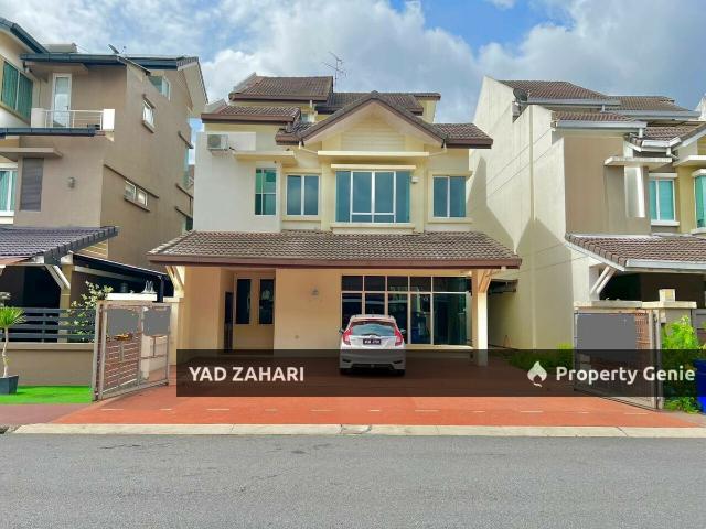 Kemuning Residence, Shah Alam | Bungalow 6 Bedrooms | RM1.35M Partly Furnished and Nearby Surau