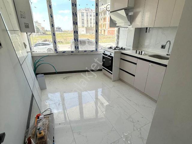 ꧁ Kemalpaşa Mah'de ╣ Merkezi Konum 'da ╠ 2+1 95m² Daire ꧂