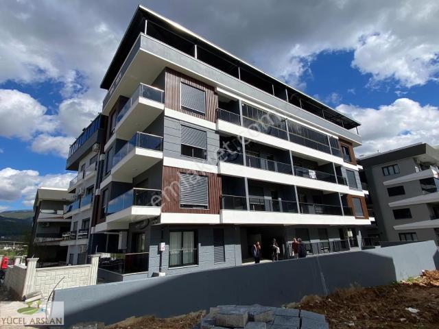 Kemalpaşa Ulucak Şahintepesi'nde 4+1 Sıfır Teraslı Satılık Daire