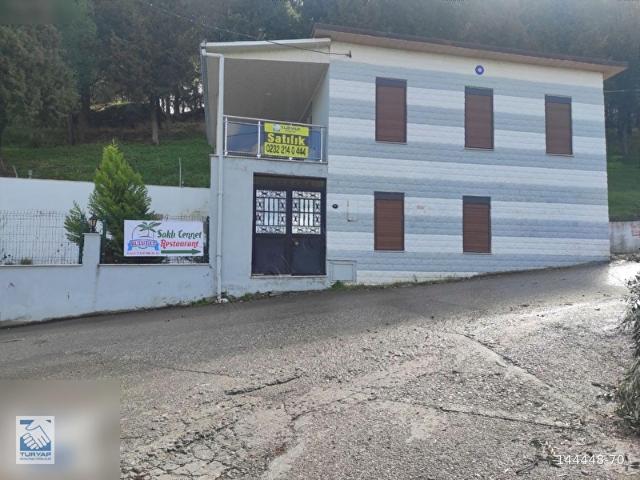 Kemalpaşa Yukarıkızılca'da Satılık 200m2 Dubleks Köy Evi