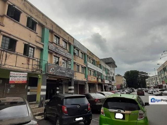 KEMAYAN SQUARE