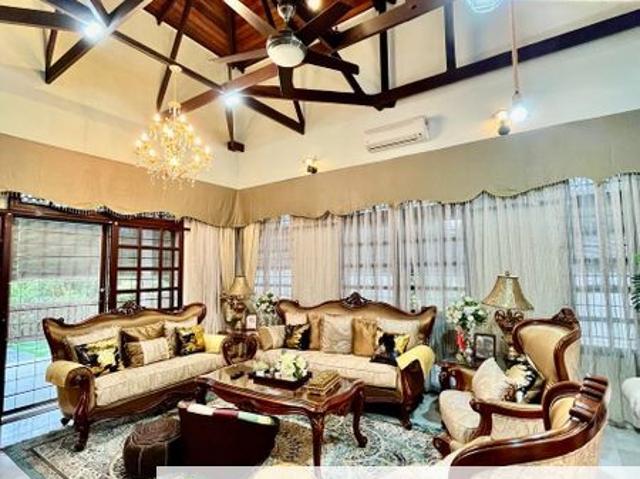 Kemensah Ampang, 2.5 Storey Bungalow Fully Furnished