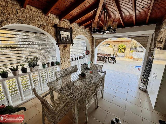 Kemer Göynük Mh 5+1 Vatandaşlığa Uygun Villa