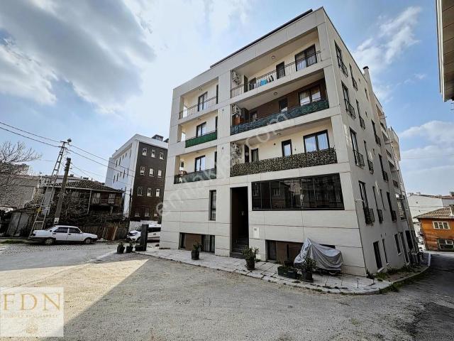 Kemerburgaz Merkezi Konumlu Butik Yeni Binada 2+1 Satılık Daire